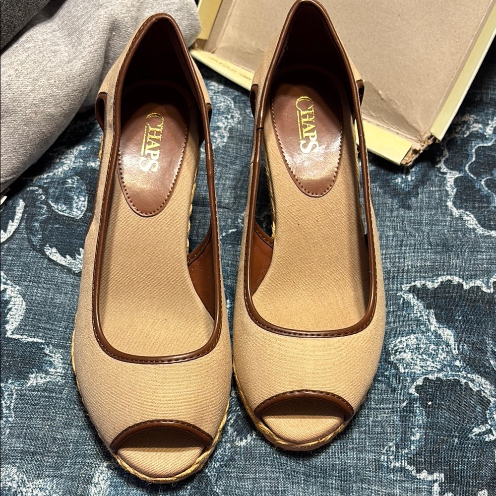 Chaps Women's Tan Peep-Toe Shoes